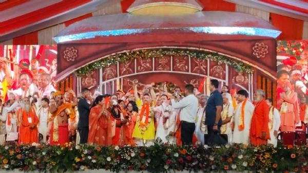 ত্রিশূল  শুভেন্দু অধিকারী