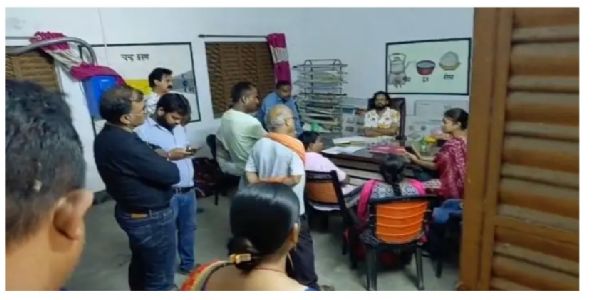 পশ্চিমবঙ্গে শিক্ষকদের বদলি নিয়ে বড় সিদ্ধান্ত, পড়ুয়াহীন ও অতিরিক্ত শিক্ষক থাকা বিদ্যালয়গুলির জন্য নতুন নিয়ম চালু