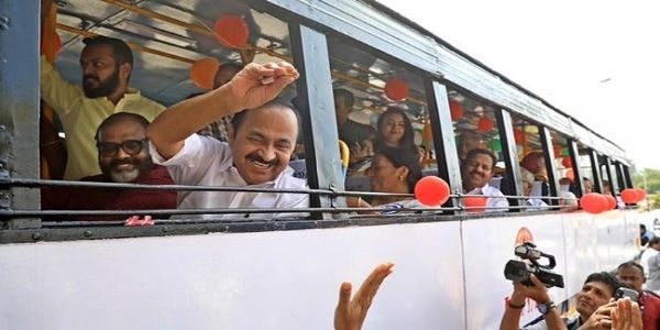 এক মাসে সাফল্যের দাবি, কেরলমের ‘প্রিয়দর্শিনী’ প্রকল্পে মহিলাদের বিনামূল্যে বাসযাত্রা