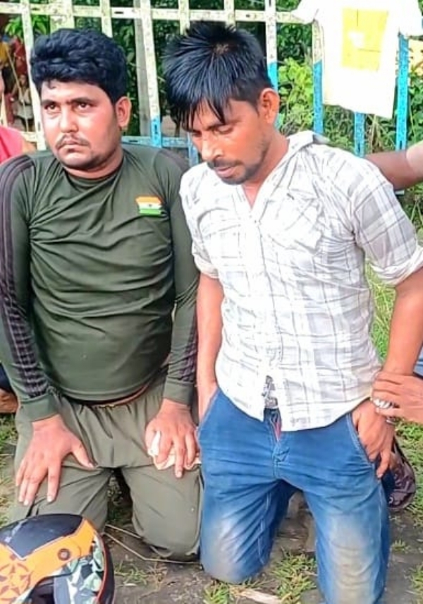 বারইগ্রামে গাঁজা সহ আটক দুই