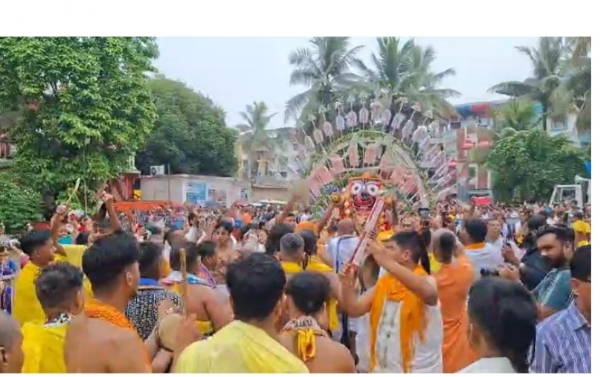 শিলীগুড়িতে ভব্য রথযাত্রা শিলীগুড়িতে ভব্য রথযাত্রা