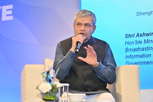 অশ্বিনী বৈষ্ণব অশ্বিনী বৈষ্ণব