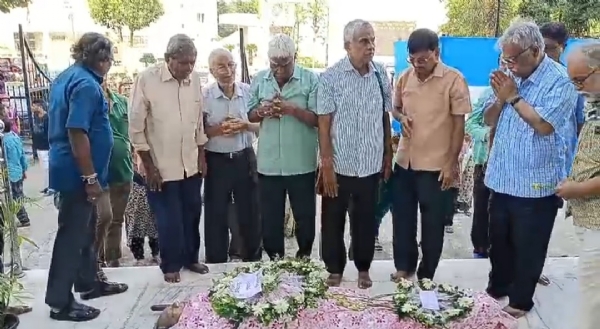 মানিক লাল দত্তকে শেষশ্রদ্ধা মানিক লাল দত্তকে শেষশ্রদ্ধা