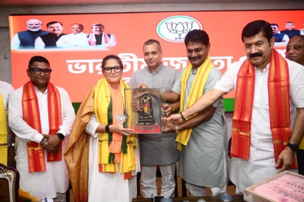 সাংসদ সুস্মিতা দেবকে কাছাড় জেলা বিজেপির সংবর্ধনা সাংসদ সুস্মিতা দেবকে কাছাড় জেলা বিজেপির সংবর্ধনা