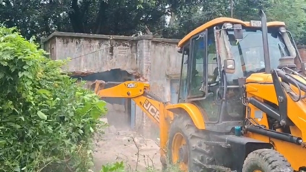 উচ্ছেদ উচ্ছেদ
