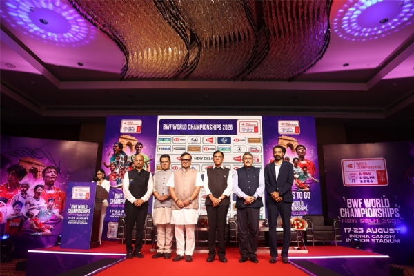 মাসকট ও থিম সঙ উন্মোচনী মঞ্চে অন্যরা মাসকট ও থিম সঙ উন্মোচনী মঞ্চে অন্যরা