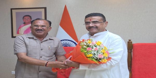 শুভেন্দু অধিকারীর সঙ্গে নবান্নে সাক্ষাৎ করলেন রাজস্থানের বিধানসভা অধ্যক্ষ ও সিকিমের মুখ্যমন্ত্রী