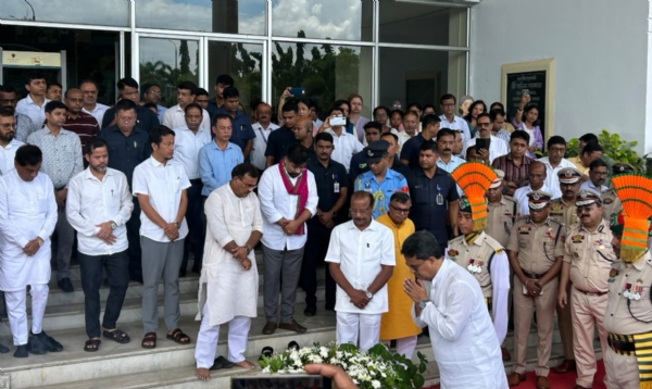 প্রয়াত ডিজিকে শেষ শ্রদ্ধা