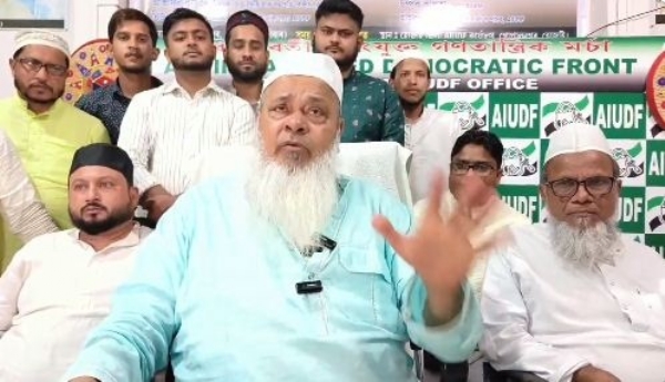 এআইইউডিএফ-প্রধান তথা বিধায়ক বদরউদ্দিন আজমল