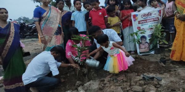 অভিনব উদ্যোগে কন্যা সন্তানের জন্মদিন, রক্তদান শিবির-অঙ্কন প্রতিযোগিতা-বৃক্ষরোপণে সমাজ সচেতনতার বার্তা