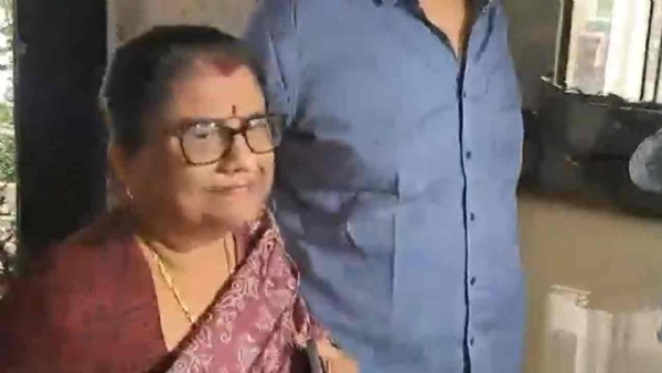 মদন মিত্রের স্ত্রী অর্চনা মিত্র