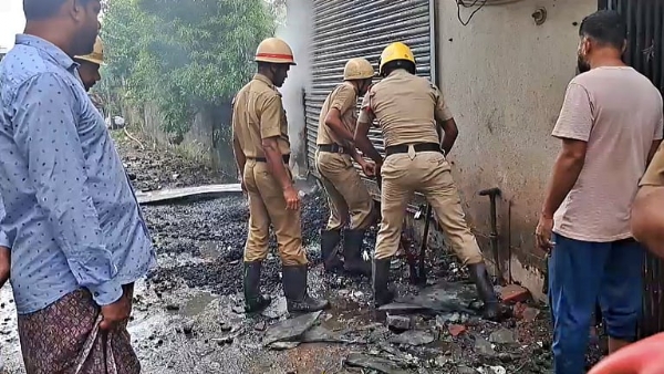 ঘটনাস্থলে পুলিশ