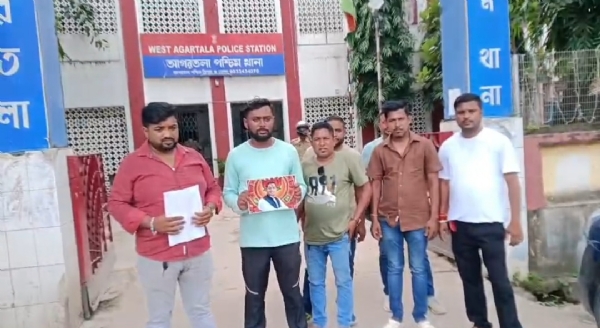 থানায় অভিযোগ দায়ের