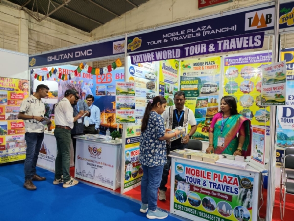 তিনদিনের পর্যটন মেলা কলকাতায় চালু হয়েছে তিনদিনের পর্যটন মেলা কলকাতায় চালু হয়েছে