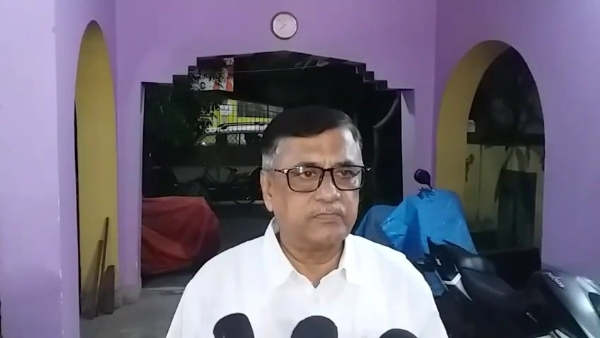 অন্নপূর্ণা প্রকল্পে গড় মিলে পৌরসভা কে দায়ী করলেন মন্ত্রী ভাস্কর ভট্টাচার্য