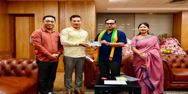 ডিমাসা ভাষাকে সরকারি স্বীকৃতি : মুখ্যমন্ত্রীকে কৃতজ্ঞতা জ্ঞাপন দেবোলালের, মুখ্যমন্ত্রীর বন্যাত্রাণ তহবিলে ১০ লক্ষ টাকা অনুদান