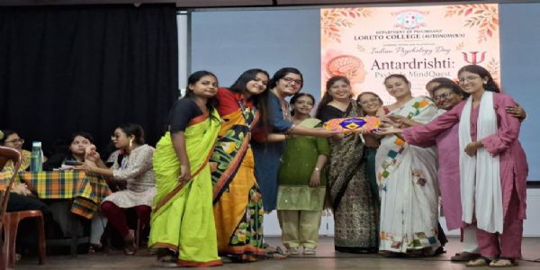 লরেটো কলেজে ‘ভারতীয় মনোবিজ্ঞান দিবস’ উদযাপন
