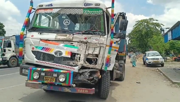 দুর্ঘটনা