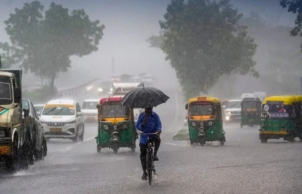 মধ্যপ্রদেশে ১৯টি জেলায় ভারী থেকে অতি ভারী বৃষ্টির সতর্কতা জারি মধ্যপ্রদেশে ১৯টি জেলায় ভারী থেকে অতি ভারী বৃষ্টির সতর্কতা জারি