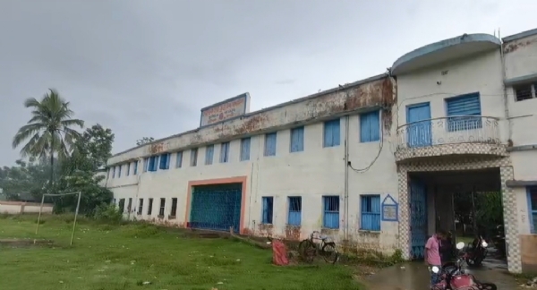 খানাকুলের হরিশচক হাইস্কুলে চুরি