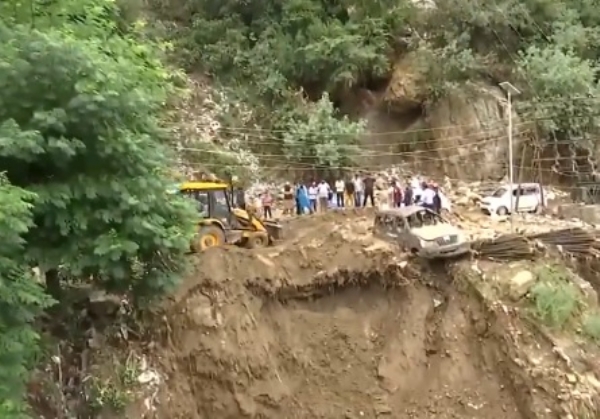জম্মু ও কাশ্মীরের ডোডায় ২৪৪ নম্বর জাতীয় সড়ক বন্ধ, চলছে মেরামত