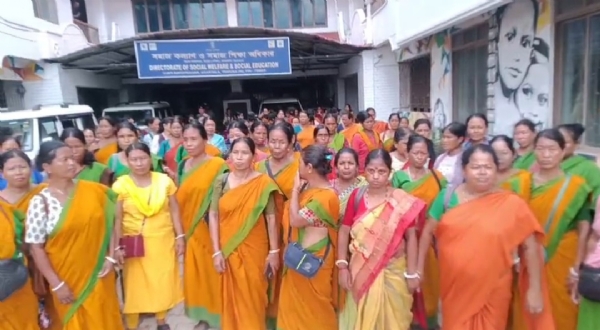 আগরতলায় বিক্ষোভ আগরতলায় বিক্ষোভ
