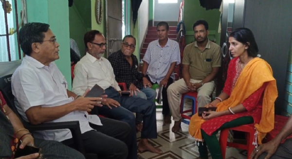 মনশ্রীর বাড়িতে জীতেন্দ্র চৌধুরী
