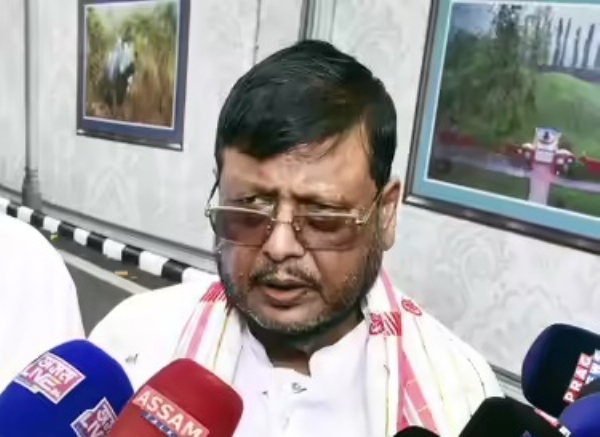 বিরোধী দলনেতা তথা কংগ্রেস বিধায়ক ওয়াজেদ আলি চৌধুরী