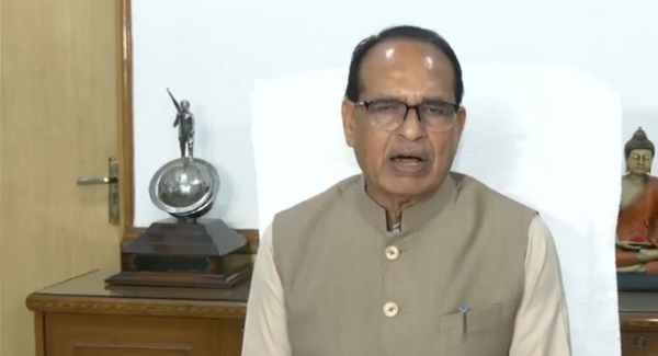 কৃষিক্ষেত্রে এল নিনোর প্রভাব পর্যবেক্ষণ শিবরাজের, কৃষকদের দিলেন পরামর্শ কৃষিক্ষেত্রে এল নিনোর প্রভাব পর্যবেক্ষণ শিবরাজের, কৃষকদের দিলেন পরামর্শ