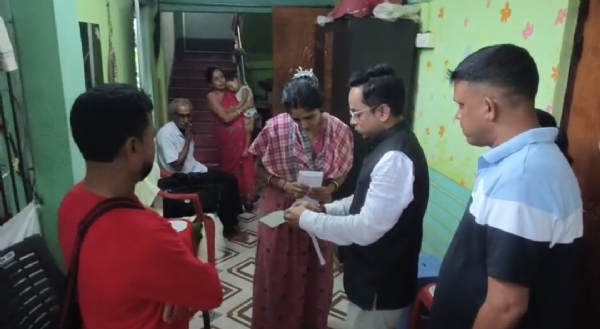 আর্থিক সহায়তা প্রদান আর্থিক সহায়তা প্রদান