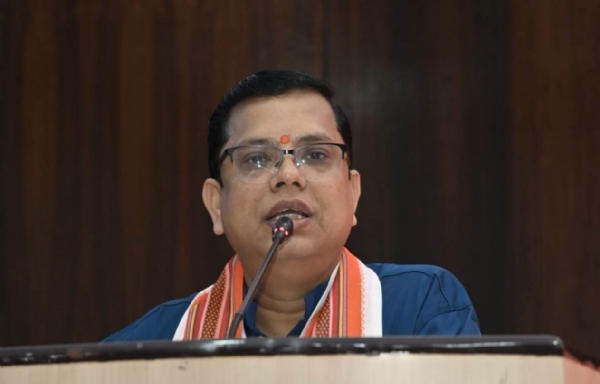 মন্ত্রী টিংকু রায়