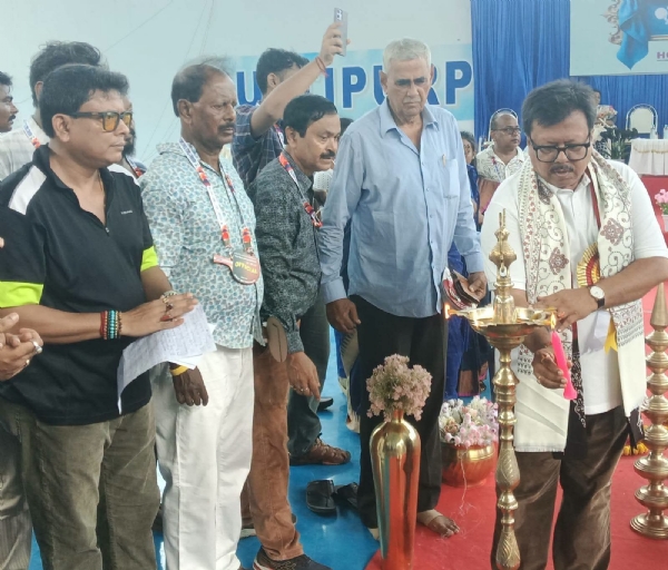 টেবিল টেনিস প্রতিযোগিতার উদ্বোধন টেবিল টেনিস প্রতিযোগিতার উদ্বোধন