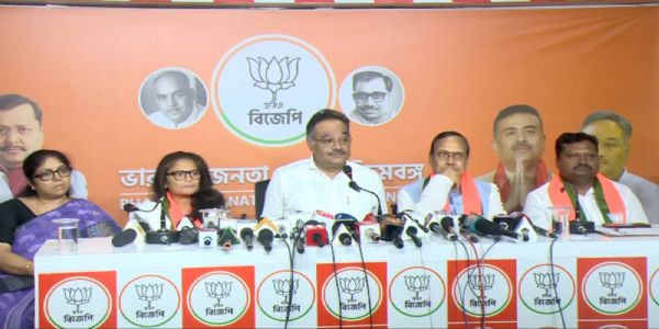 বিজেপিতে যোগদান তৃণমূলের প্রাক্তন তিন সাংসদের