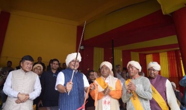 জোয়াইয়ে বার্ষিক বেহদিয়েনখলাম উৎসবে অসমের মুখ্যমন্ত্রী ড. হিমন্তবিশ্ব শর্মা (চিত্ৰ ২)