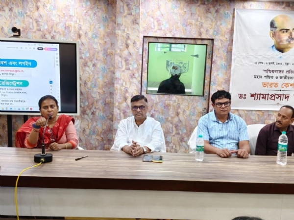 বৈঠকে মন্ত্রী ভাস্কর ভট্টাচার্য