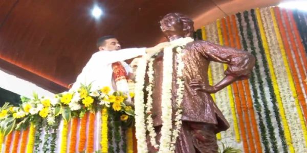 ক্ষুদিরাম বসুর আত্মবলিদান দিবসে কেশপুরের ভিটেতে শ্রদ্ধাঞ্জলি মুখ্যমন্ত্রীর, মোহবনি উন্নয়ন বোর্ডকে ৫ কোটি টাকা বরাদ্দ