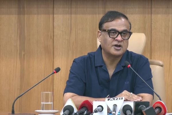 অসমের মুখ্যমন্ত্রী
