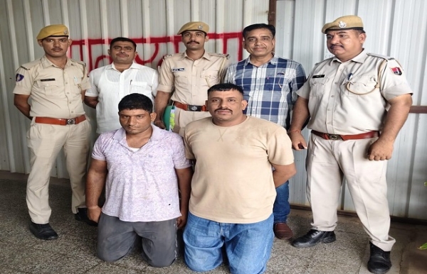 বাসে আগুন: দুই দাগি অপরাধী গ্রেফতার