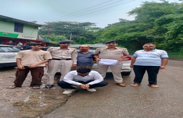 লম্বাগাঁওয়ে ট্যাক্সি থেকে ৭.০১ গ্রাম মাদক উদ্ধার, চালক গ্রেফতার লম্বাগাঁওয়ে ট্যাক্সি থেকে ৭.০১ গ্রাম মাদক উদ্ধার, চালক গ্রেফতার