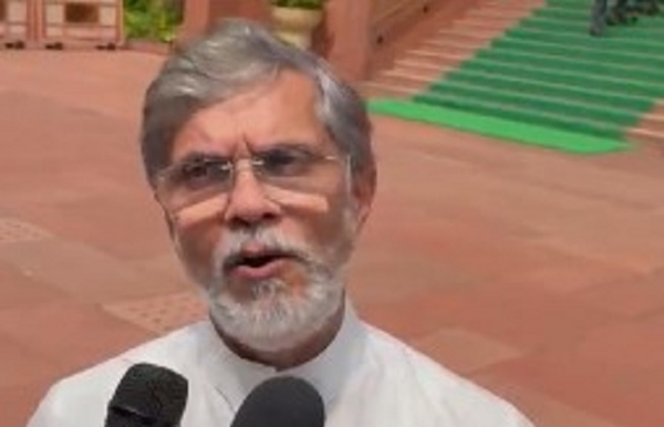 পবন খেরা