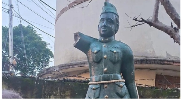 নেতাজির মূর্তি ভাঙচুর