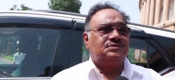 কংগ্রেস ও দুর্নীতি সমর্থক শব্দ : শমীক ভট্টাচার্য, তৃণমূলকেও কটাক্ষ সাংসদের