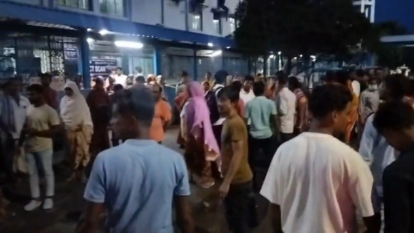চার শিশুকে কোপানো