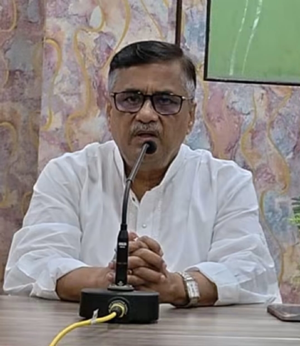 মন্ত্রী ভাস্কর ভট্টাচার্য