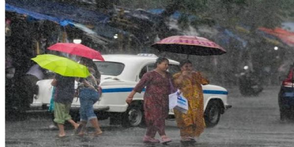 পশ্চিমবঙ্গে সক্রিয় বর্ষা, একাধিক জেলায় ভারী বৃষ্টির সম্ভাবনা