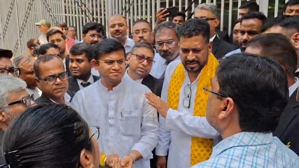 নতুন আদালতের দাবি