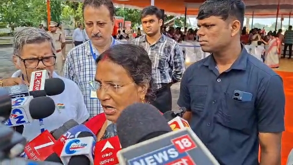 রত্না দেবনাথ