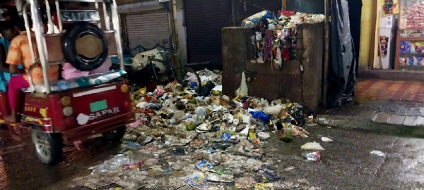 রিষড়া পৌরসভার আবর্জনার স্তূপ