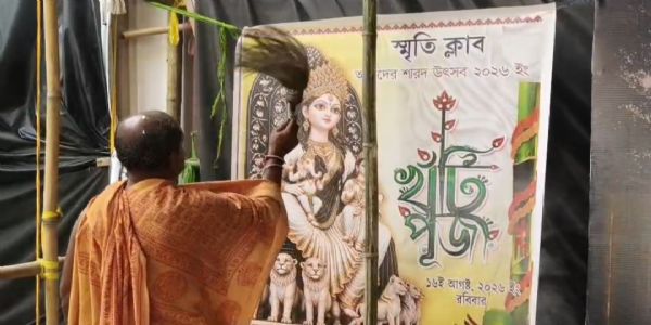 শারদোৎসবে আগরতলায় থিমের চমক, খুঁটিপুজোর মধ্য দিয়ে শুরু মণ্ডপ নির্মাণ