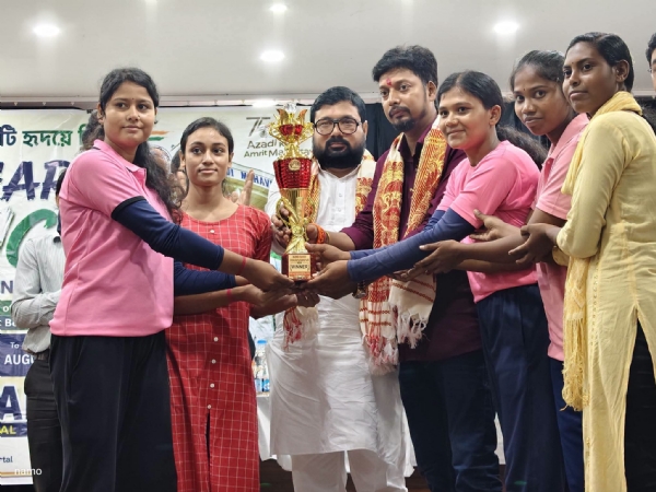 কালিপুর নেতাজি মহাবিদ্যালয় হর ঘড় তিরঙ্গা কর্মসূচিতে দুই বিধায়ক
